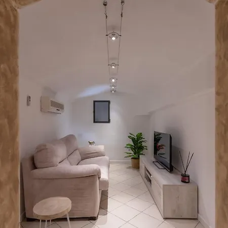 Duomo 10 On Foot Fast Wifi Smart Working Apartment